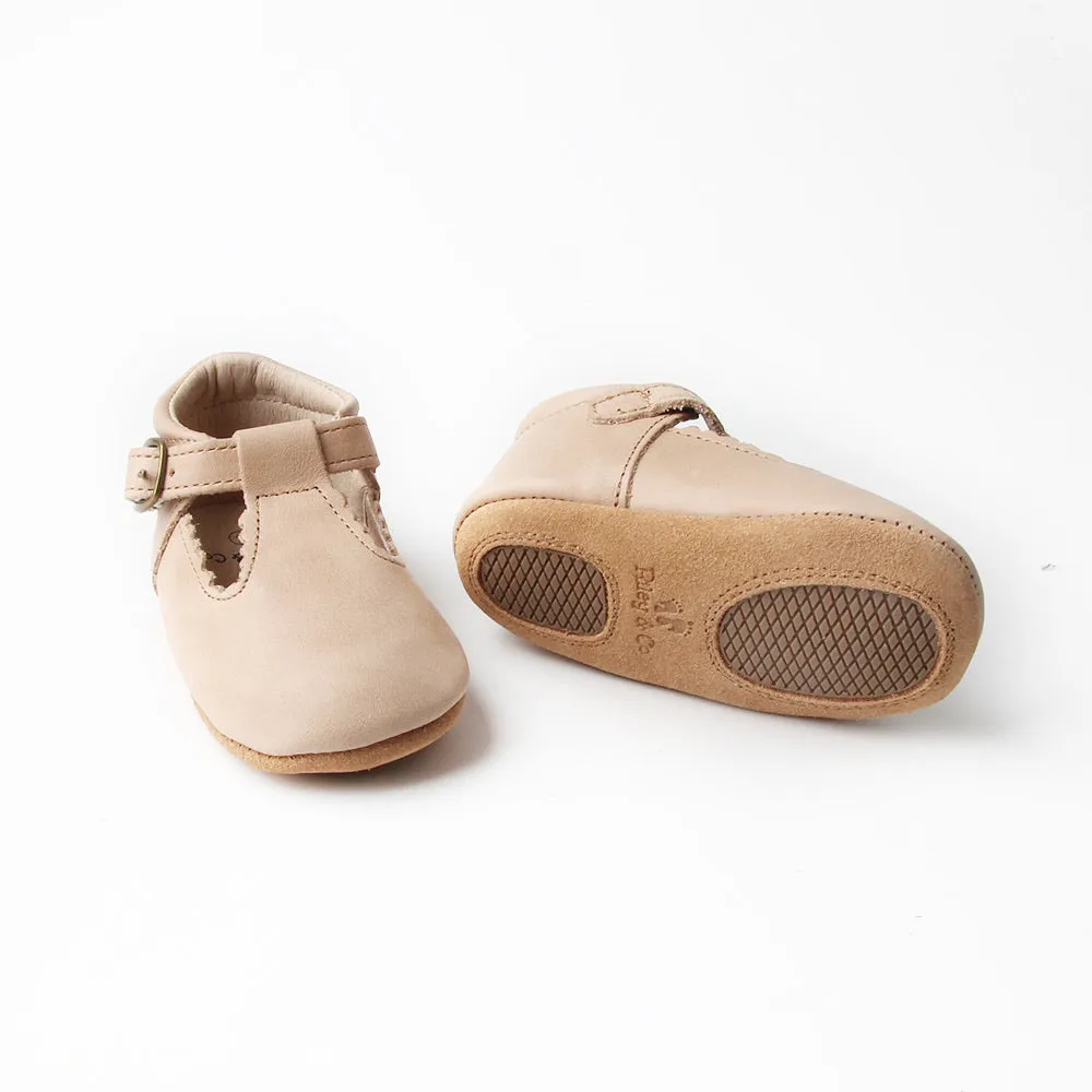 Riley T-Straps -  Oil Waxed - Vanilla Scalloped