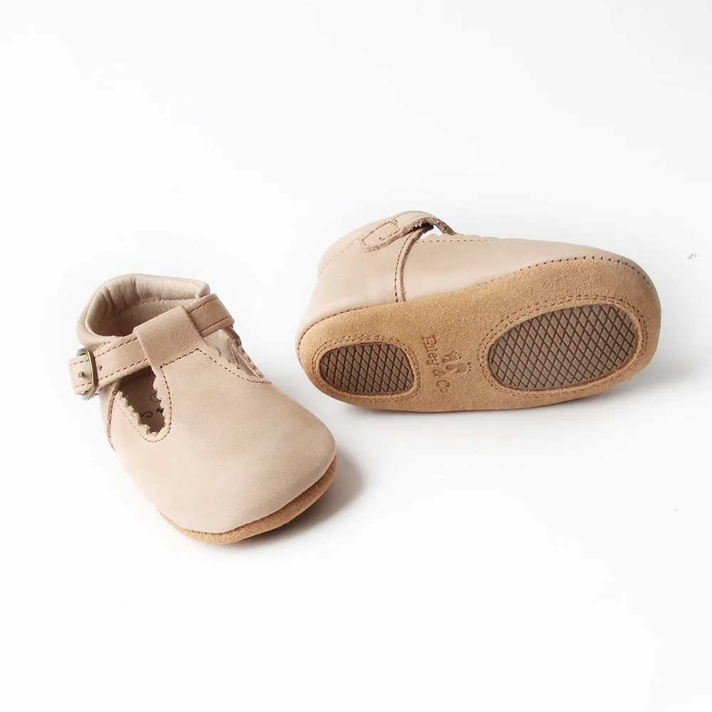 Riley T-Straps -  Oil Waxed - Vanilla Scalloped