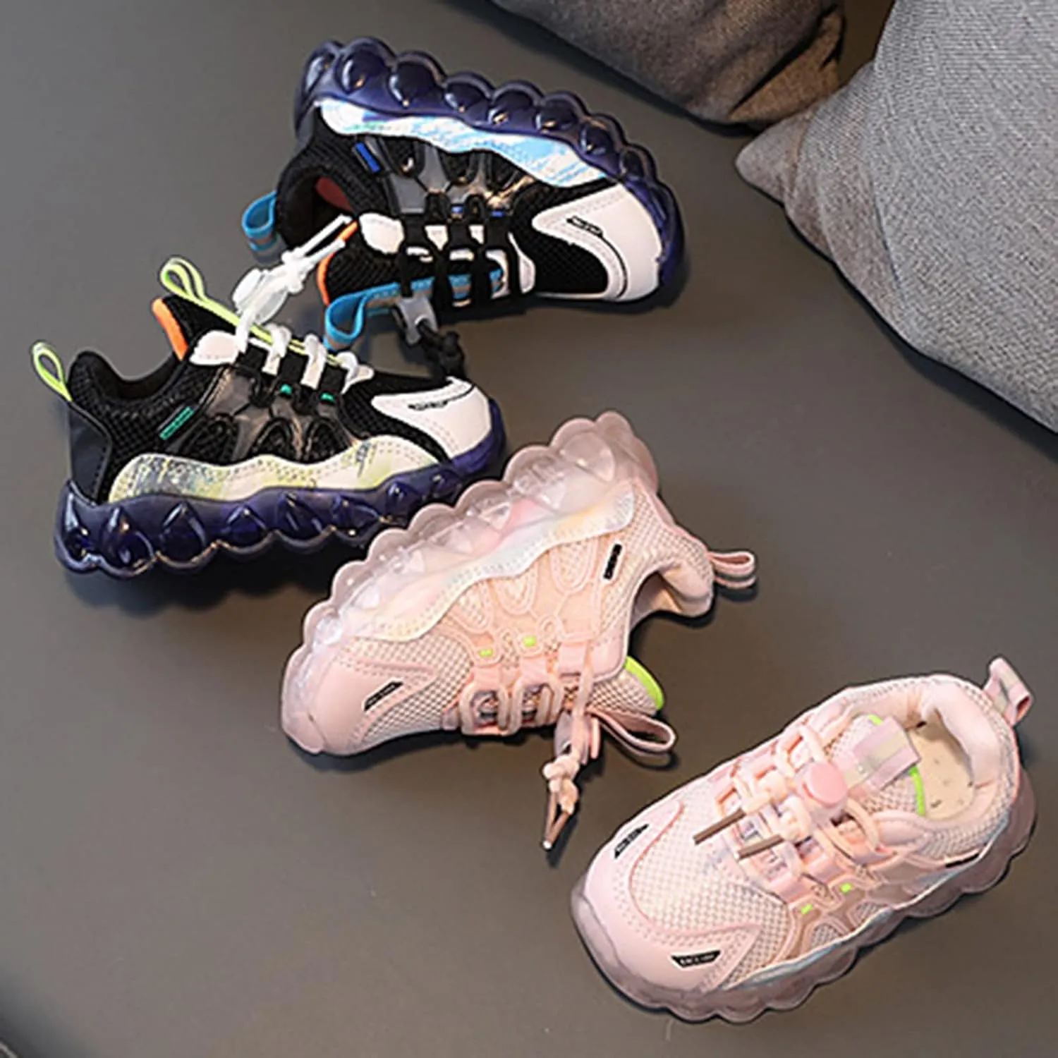 Sneakers for Girls Boys LED Light Up Luminous Lace Up Sneakers Breathable Lightweight Comfortable Sole Walking Shoes