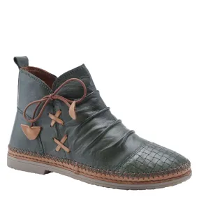 Spring Step Shoes Pomeroy Women's Soft Leather Ankle Boots